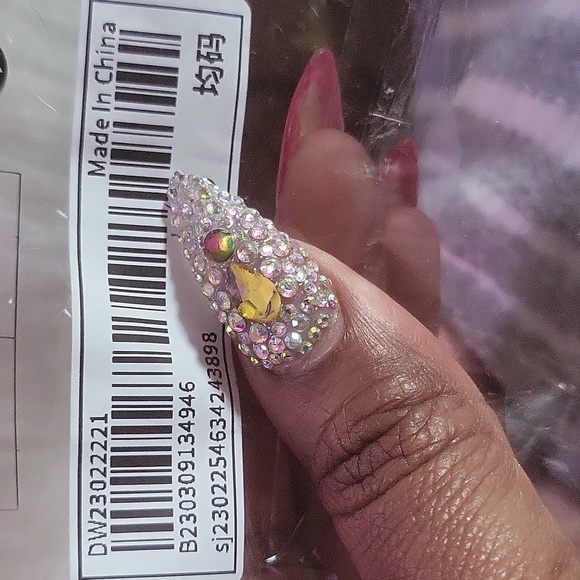 FLOWER 🌼 EARRINGS - Picture 5 of 5